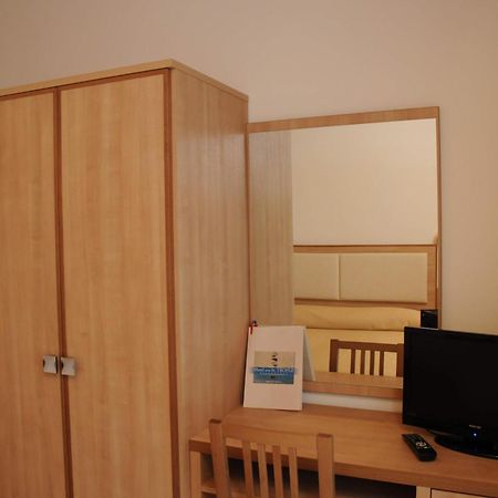Hotel Saint Tropez Spa & Restaurant Lido Di Savio Bilik gambar